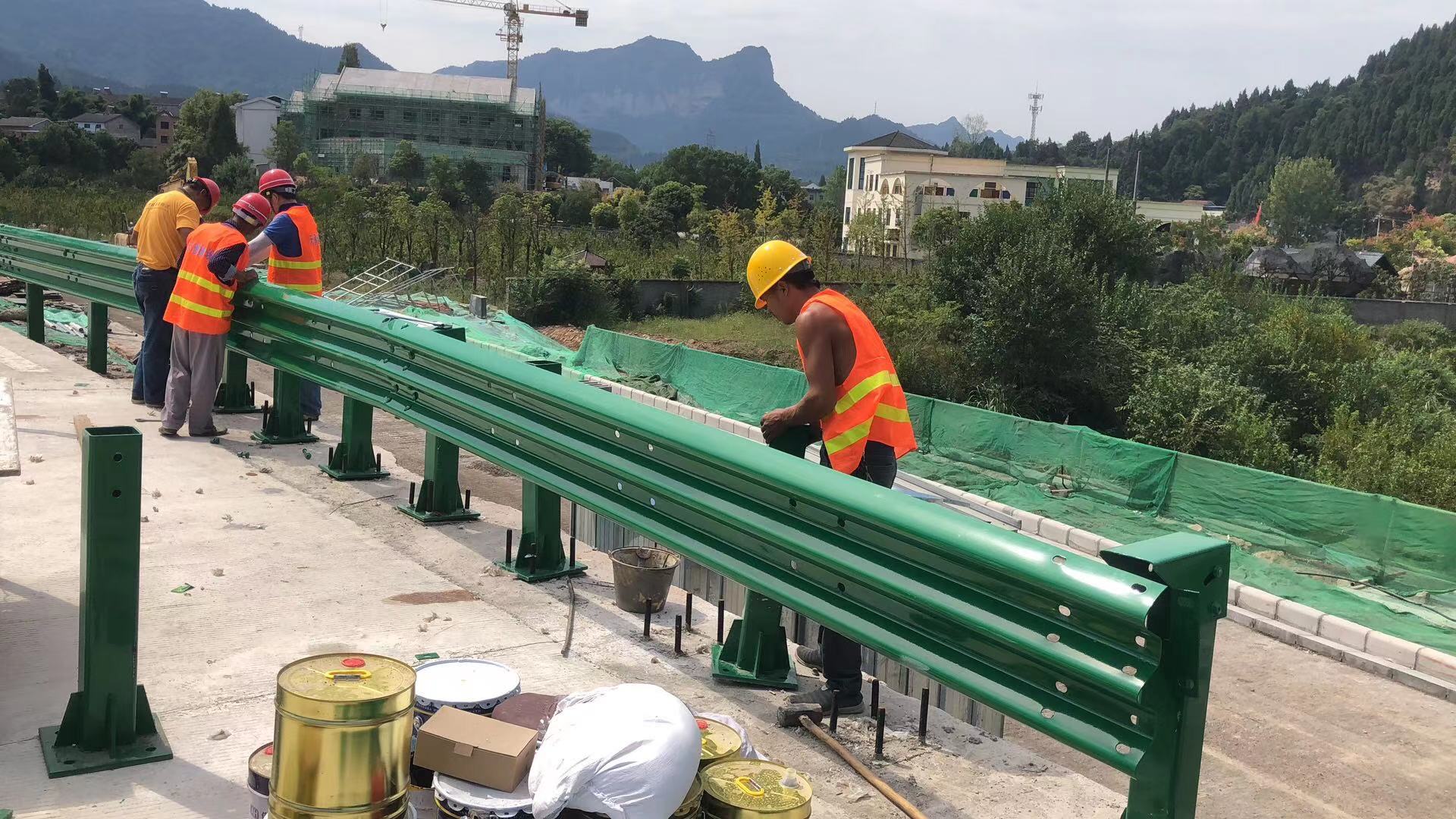会东县高速公路波形护栏热镀锌波形护栏 - 推荐